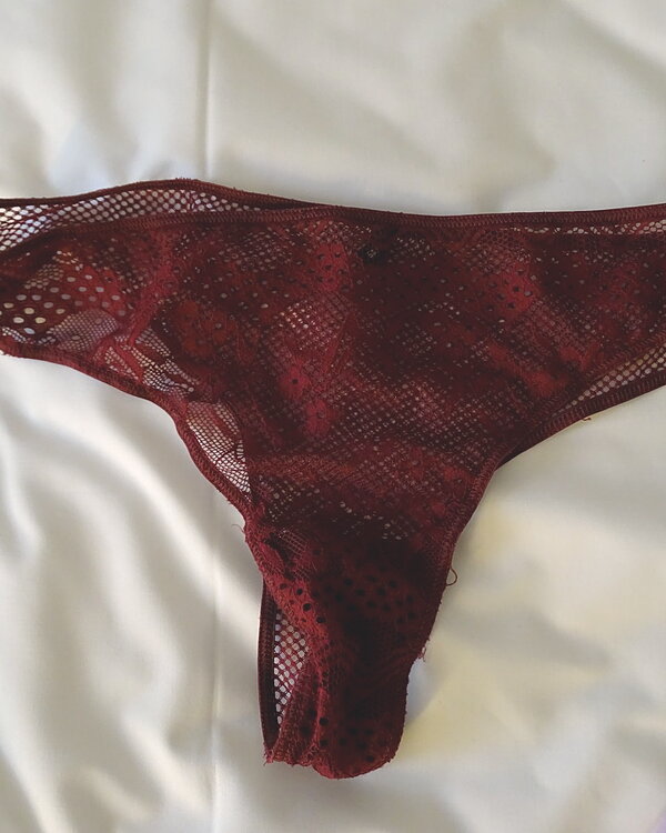 Qualche slip da annusare!!