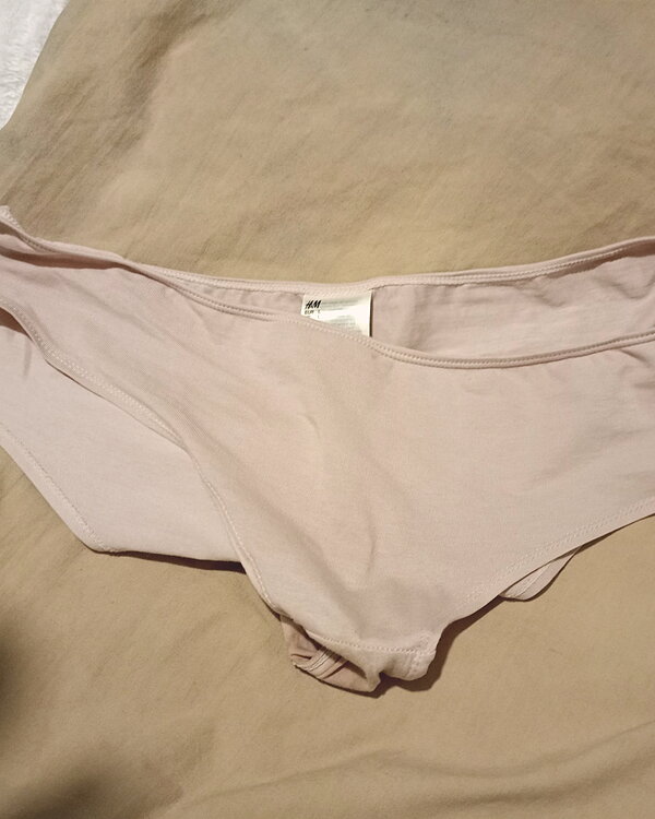 Vendo mutandine rosa usate