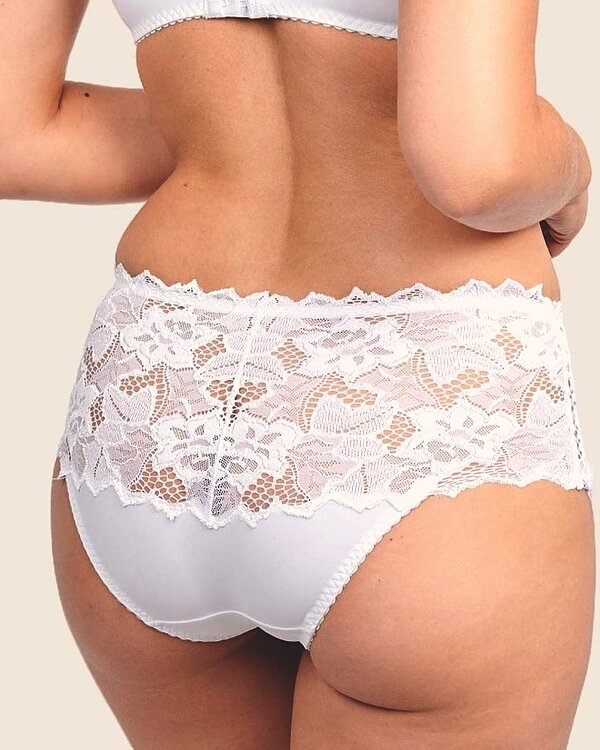 Culotte bianche dolci tutte da assaporare