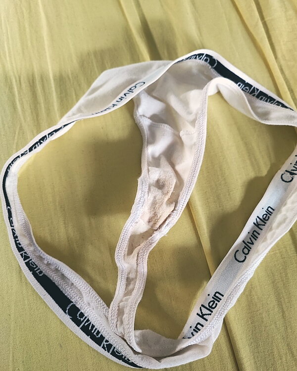 Perizoma usatissimo e sporco odore fortissimo